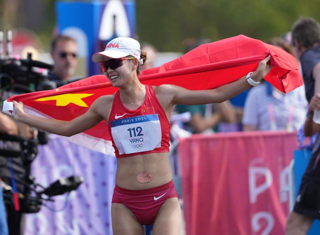 华体会官方网站-2024总结之田径：巴黎1金1银2铜 致敬苏炳添巩立姣