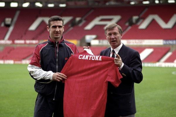 1992年埃里克·坎通纳签约曼联|英超|老照片_新浪体育_新浪新闻