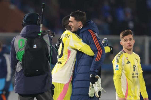 1738980307820084157.jpg 1738980138980.jpg